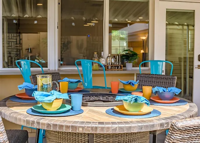 Escape: Patio | Games | Workspace Holiday home Scottsdale