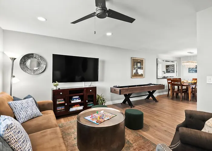 Holiday home Escape: Patio | Games | Workspace Scottsdale